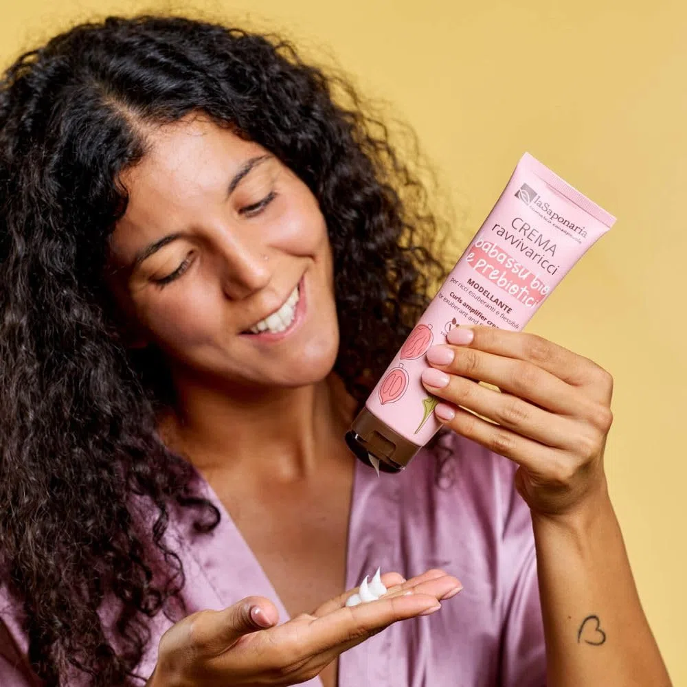 La Saponaria Locken-Revitalisierungscreme, Anti-Frizz, Leave-in, lockiges Haar, stärkend, pflegend, natürlich, vegan, tierversuchsfrei, Biokunststoff, bio, 150 ml